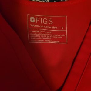 Figs- Pop Red Scrub Set
